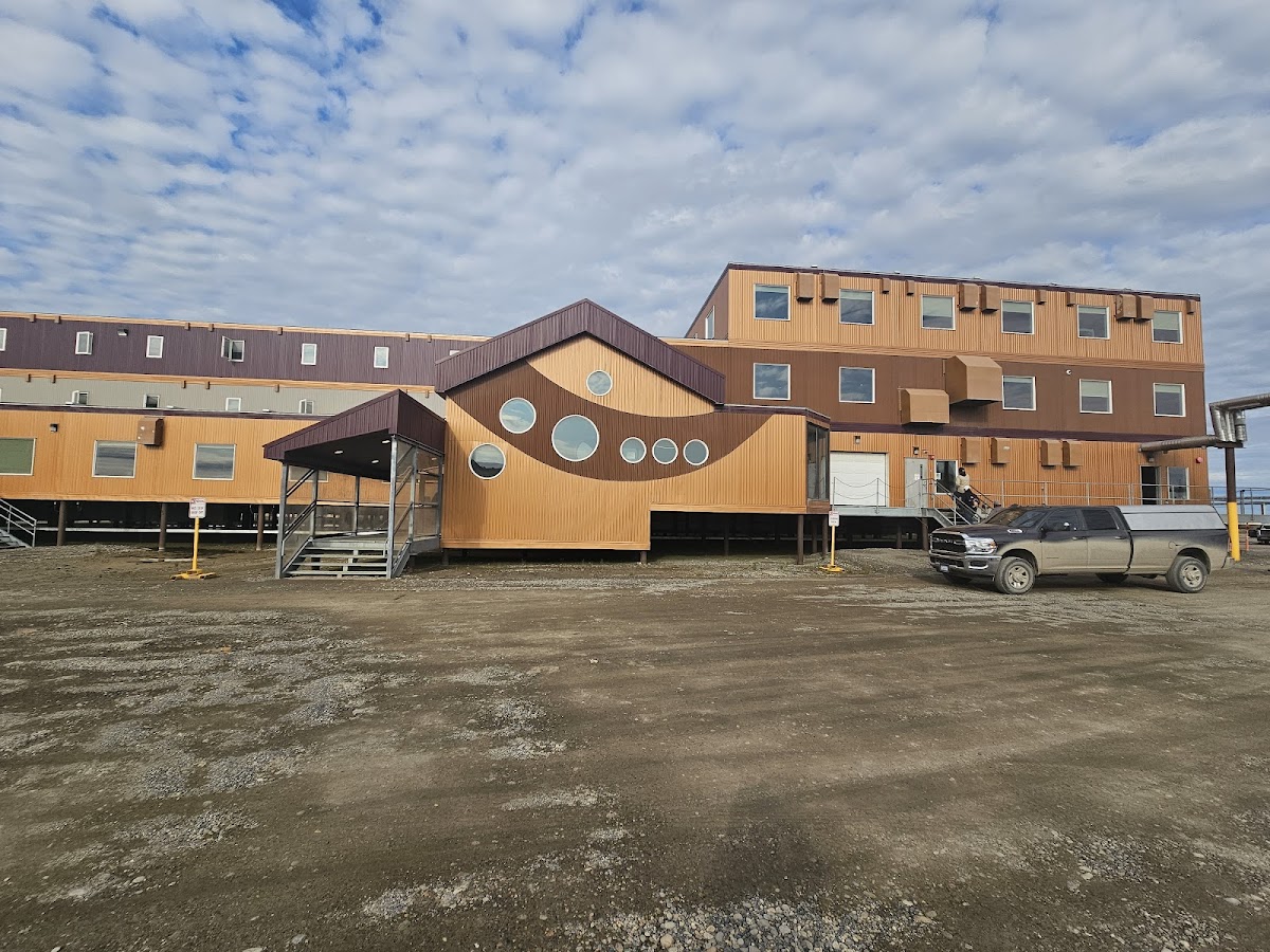 Arctic Oilfield Hotel